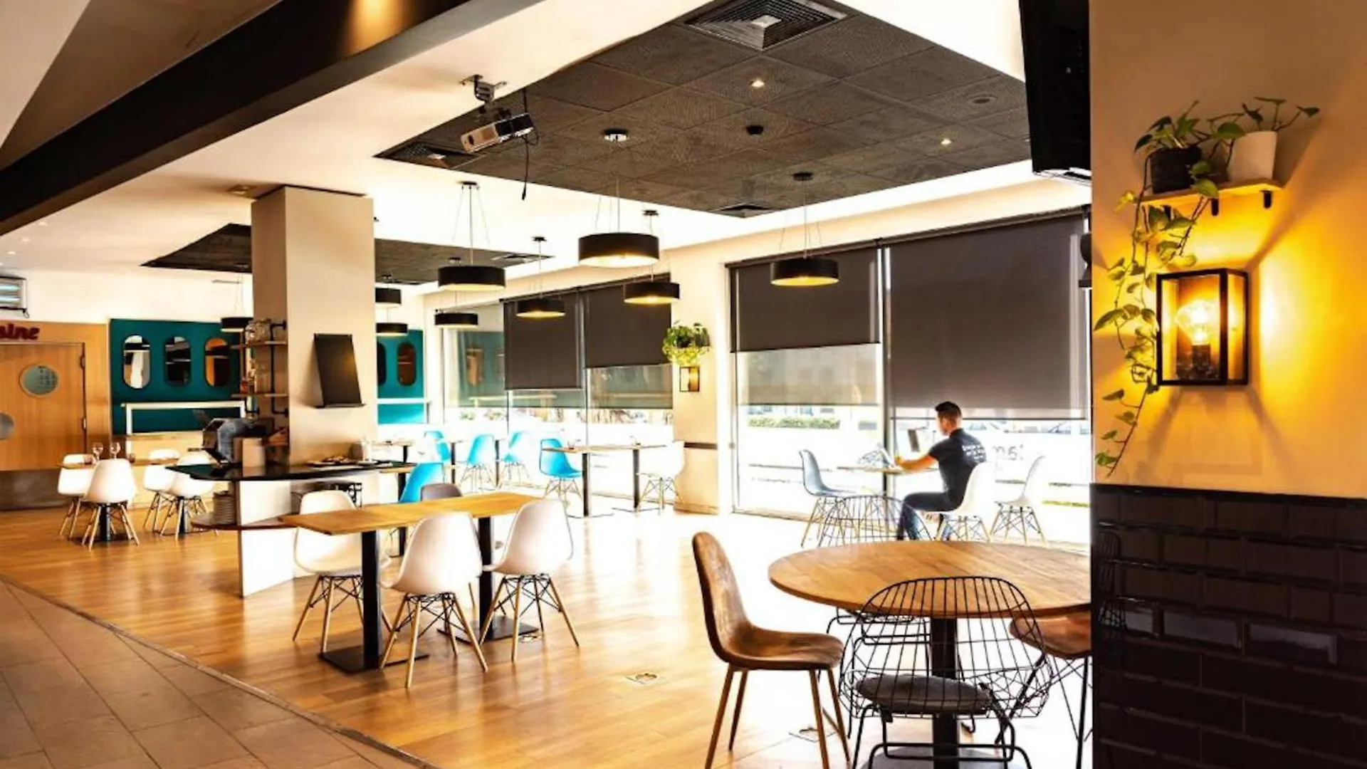 Hotel Travelodge Bcn Cornella Fira Cornellà de Llobregat